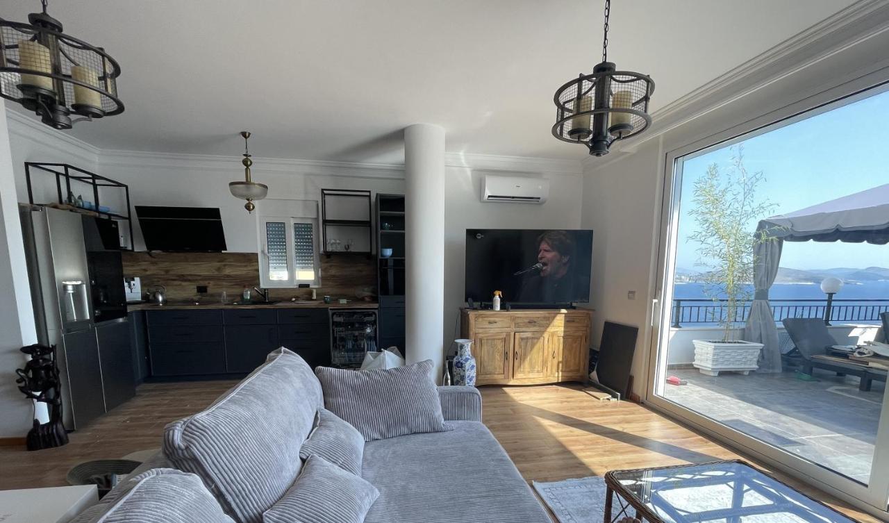 Teuta- Luxury Penthouse 200M2 Lägenhet Sarandë Exteriör bild