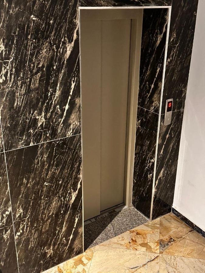 Teuta- Luxury Penthouse 200M2 Lägenhet Sarandë Exteriör bild