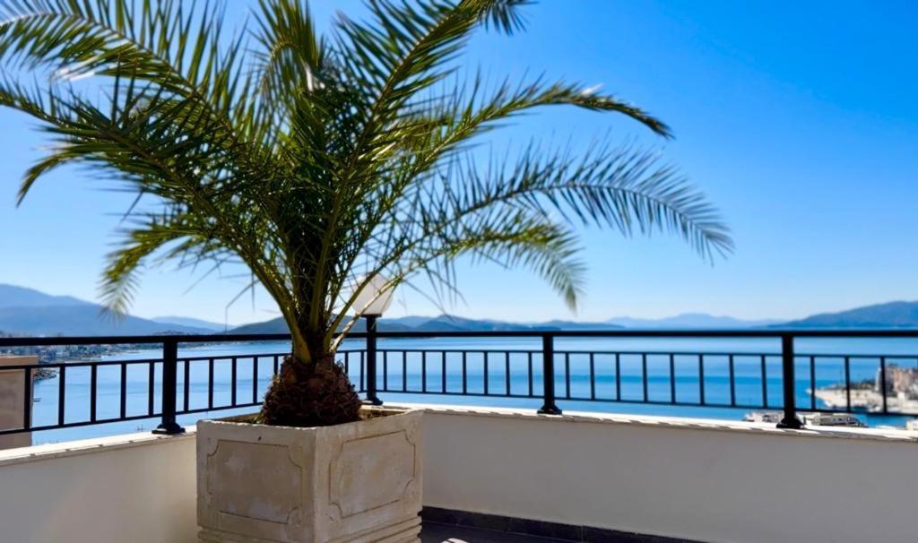 Teuta- Luxury Penthouse 200M2 Lägenhet Sarandë Exteriör bild